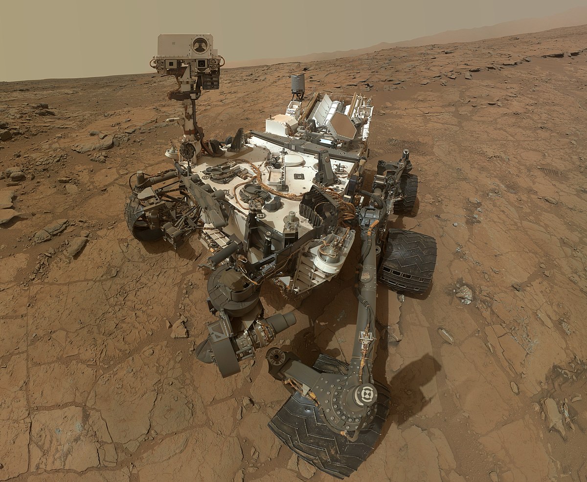 Unexpected Cracks Discovered in Ancient Martian Mud by Curiosity Team